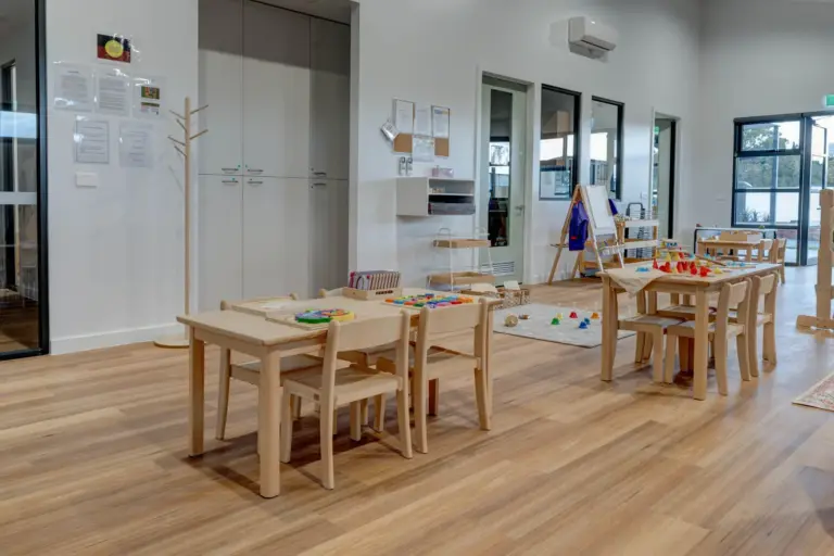Little Lane Diamond Creek centre gallery