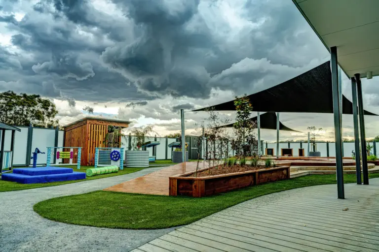 Little Lane Diamond Creek centre gallery